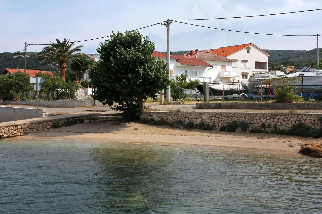 Apartments By The Sea Barbat, Rab - 4993 Barbat na Rabu Chorwacja