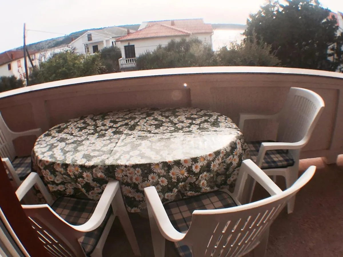 Apartments By The Sea Barbat, Rab - 4993